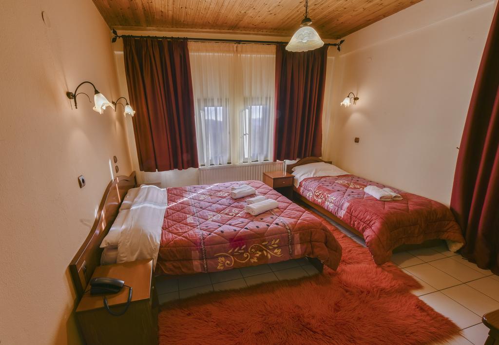 Hotel Lefteris à Alatopetra Extérieur photo